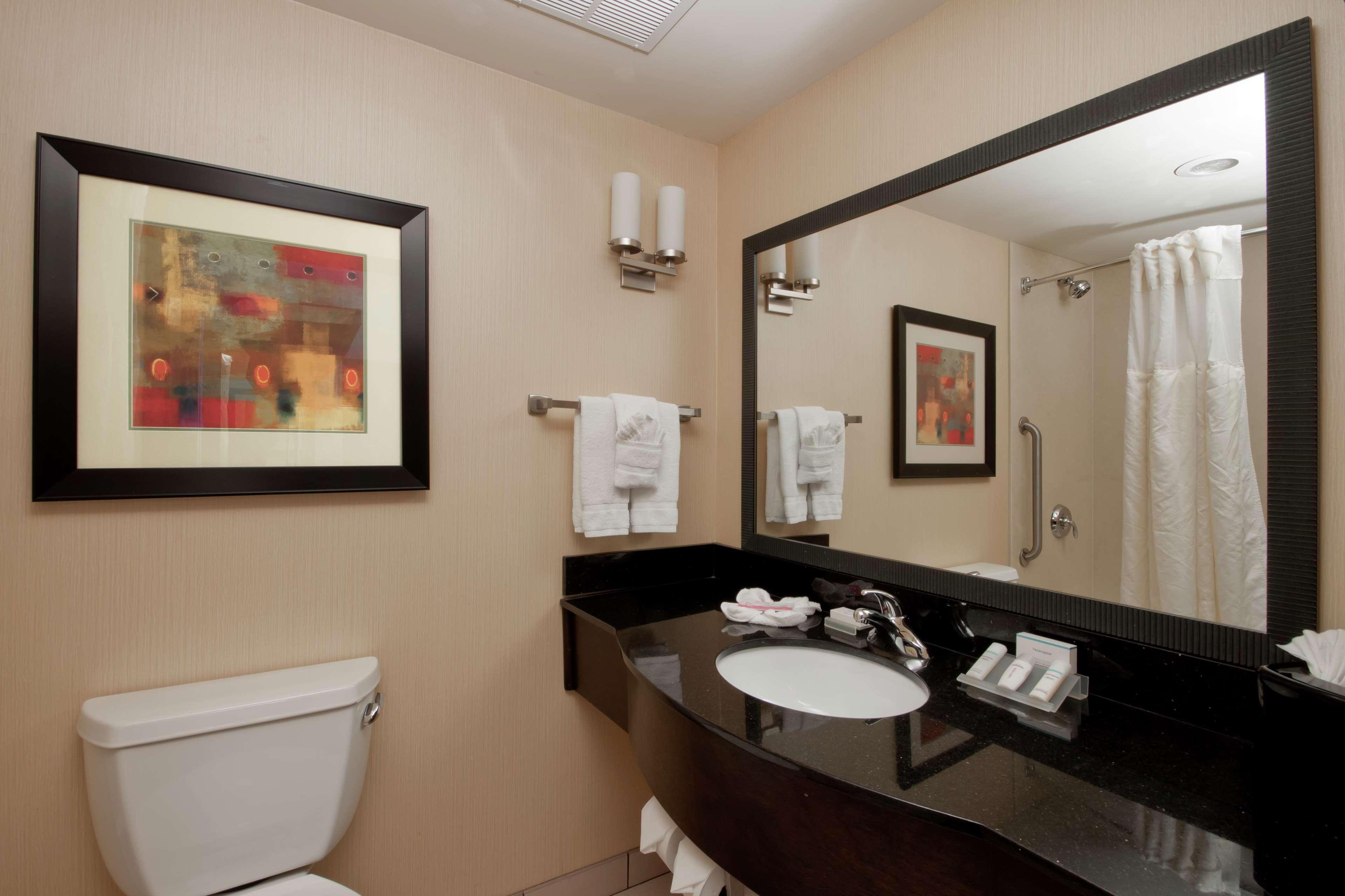 Hilton Garden Inn Oklahoma City Midtown Zewnętrze zdjęcie